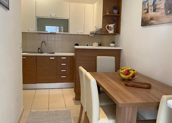 Atlantic Near The * Postira