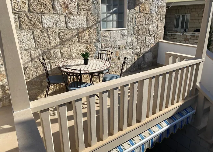 Atlantic Near The * Postira