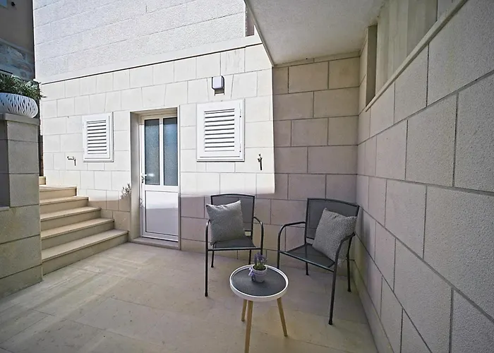 Atlantic Near The Postira